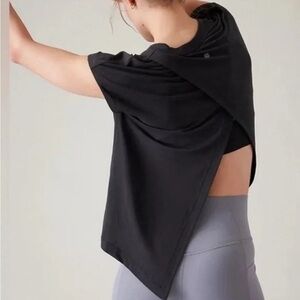 UEC ATHLETA BLACK Essence Away From Body Sleeveless V Neck T SHIRT SZ S